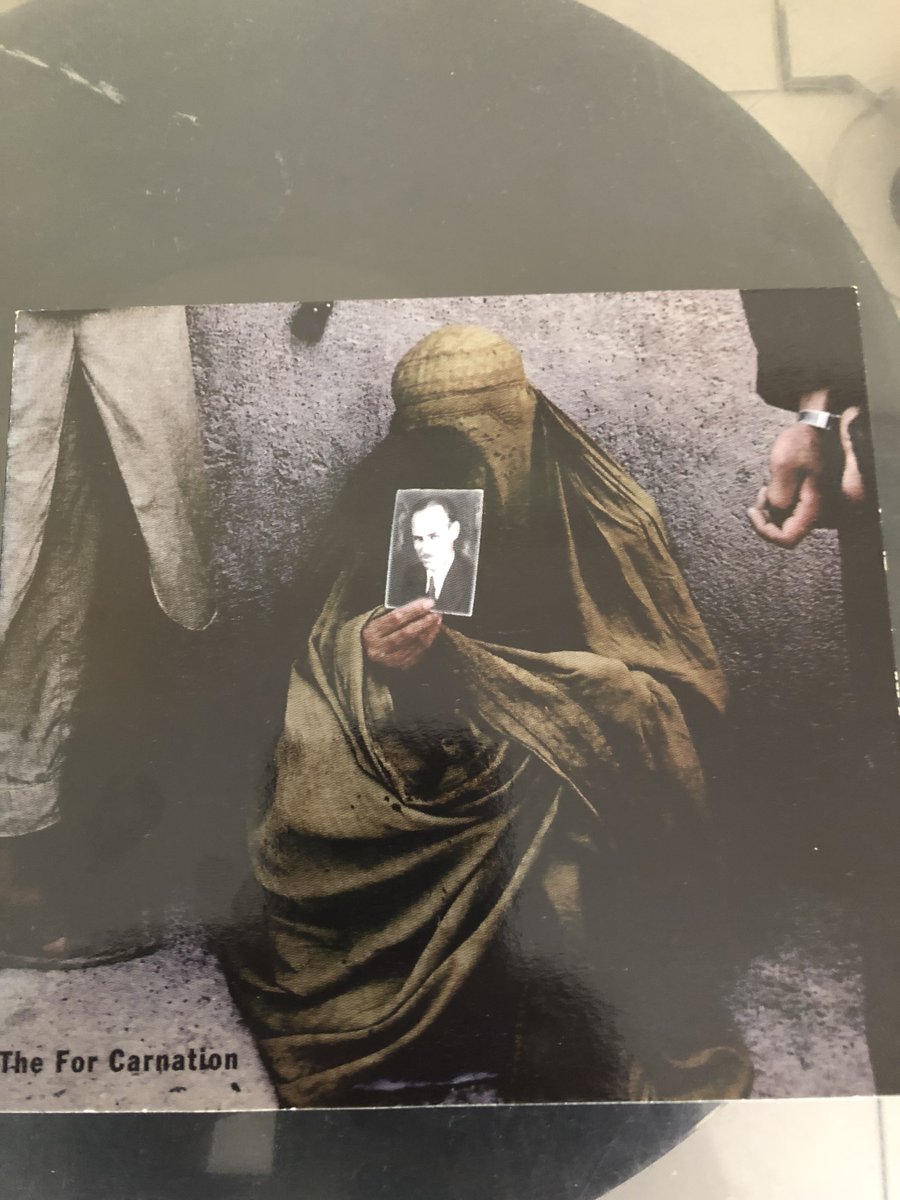 Arbouse_records's tweet photo. ça s'est déchainé. @papa_ours a trouvé le premier, suivi de près par @brundlefly72. Il s'agissait bien du 1er album de The For Carnation "Marshmallows", sorti chez Matador en 1996. Groupe absolument essentiel, que l'on ne présente plus.
#theforcarnation #matadorrecords https://t.co/RHrismANQD