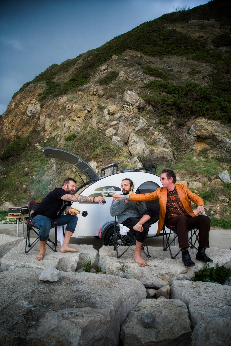 On this journey, chef Ljubomir didn't go alone. With Paulo Furtado (aka The Legendary Tigerman) and 
Nuno Faria (our F&amp;B Director) at his side at the wheel of the Autovan - and the TV show -, they keep him company, in joy and silliness, in craving and lust.