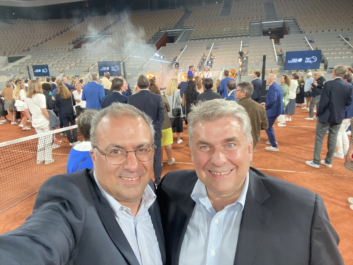 TenexaGroupe's tweet photo. 🟣 Première Soirée de Gala au profit de Terre d’Impact (Fonds de dotation de la FFT) et de l’association Fête le Mur sur la terre battue du court Philippe-Chatrier, en présence de Yannick Noah.

#terred’impact #Inclusion #RSE #faitelemur #tennis #infodis https://t.co/QaLnaXmd21
