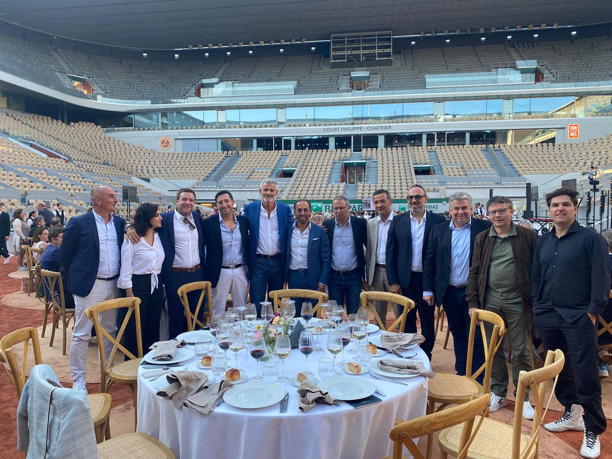 TenexaGroupe's tweet photo. 🟣 Première Soirée de Gala au profit de Terre d’Impact (Fonds de dotation de la FFT) et de l’association Fête le Mur sur la terre battue du court Philippe-Chatrier, en présence de Yannick Noah.

#terred’impact #Inclusion #RSE #faitelemur #tennis #infodis https://t.co/QaLnaXmd21