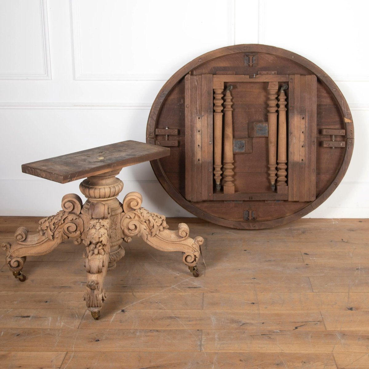 L A T E S T  A R R I V A L ✨ 

19th Century Oval Bleached Oak Pedestal Table

buff.ly/3yhDuJg

#LorfordsAntiques #Lorfords #Antiques #19thCentury #Interiors