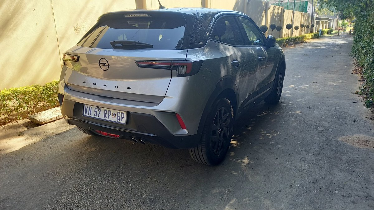 motormatters's tweet photo. The @OpelSA #Mokka test car 🚗 leaves today. @YouTube video is in editing and will be published soon. Sad to see this one 😢 go. @Opel @LRamsoomar @landyles @DeidreMDK @TechnoBokMedia @DutchmanSeb @Wheels24 @SAGMJ @OpelClubCT @Opel_France https://t.co/APUYNbmCrV