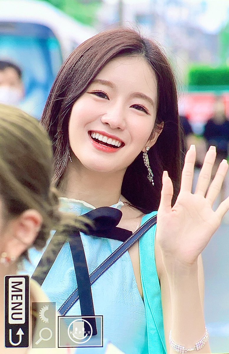 SM1LE_HAPPY's tweet photo. 220707 퇴근

우연이👋🥺

#우아 #wooah 
#우연 #박진경 #WOOYEON
@wooah_nv https://t.co/KTTTrcKnch