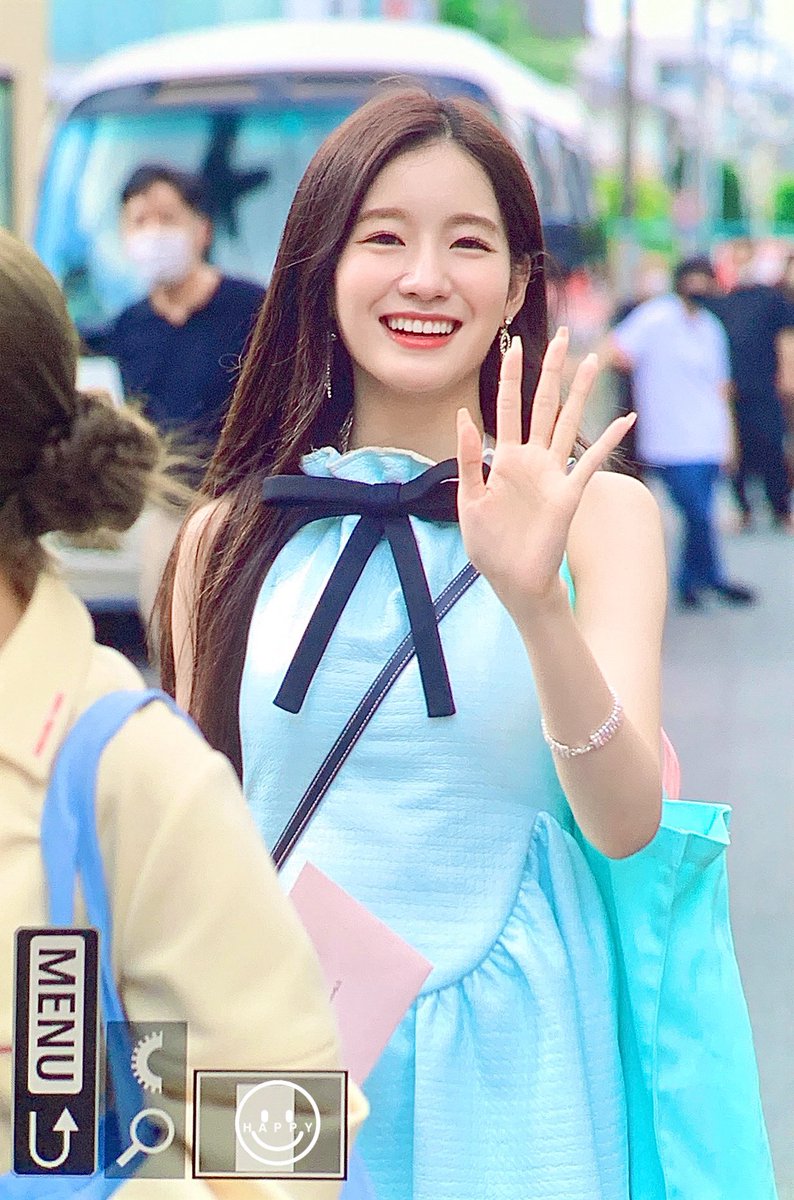 SM1LE_HAPPY's tweet photo. 220707 퇴근

우연이👋🥺

#우아 #wooah 
#우연 #박진경 #WOOYEON
@wooah_nv https://t.co/KTTTrcKnch