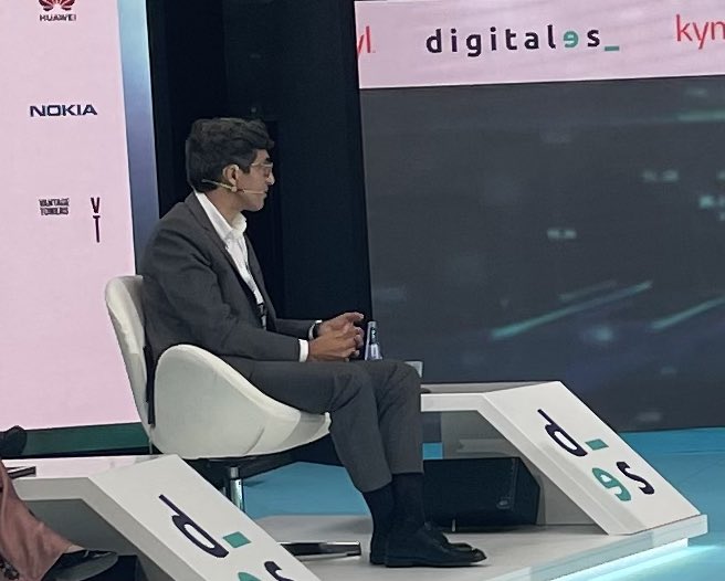 transicion23's tweet photo. En #DigitalES2022 @cesarcidgarcia lanza el reto a los jóvenes para que apuesten por formarse porque trabajo hay, y además los perfiles españoles están muy bien valorados
#innovacion #tecnologia https://t.co/efe0bhr7Qn