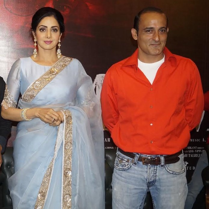 PartapGaurav's tweet photo. #5YearsOfMom
7July2017
@SrideviBKapoor @AkshayeKhanna @Nawazuddin_S @Iamsajalali
#AbhimanyuSingh @adnanactor
@arrahman @raviudyawar
#Sridevi #AkshayKhanna https://t.co/BOuZZPudlo