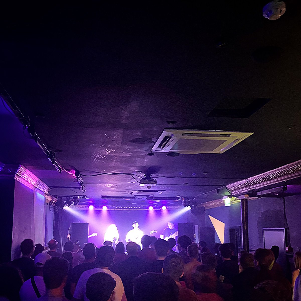 London, that was lovely! Thanks for coming out to see us and @Orchardslive last night! Big vibes! 💃🏼 Tonight we play @CourtyardHoxton with @puptheband and it’s going to be top drawer!