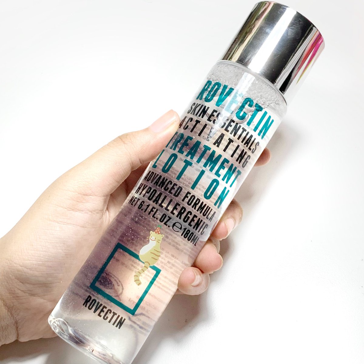 fitaminci's tweet photo. 9. Rovectin Activating Treatment Lotion 
🌟: 5/5

Kalau ada toner yang MOST RECOMMENDED FOR SENSITIVE SKIN itu toner ini, ini toner SOS aku saat iritasi, breakout, juga kalau lagi dry banget. little bit pricey but last long soalnya kental texturenya

🖇️https://t.co/F32Rbv5rK3 https://t.co/FQNyLxmBPG