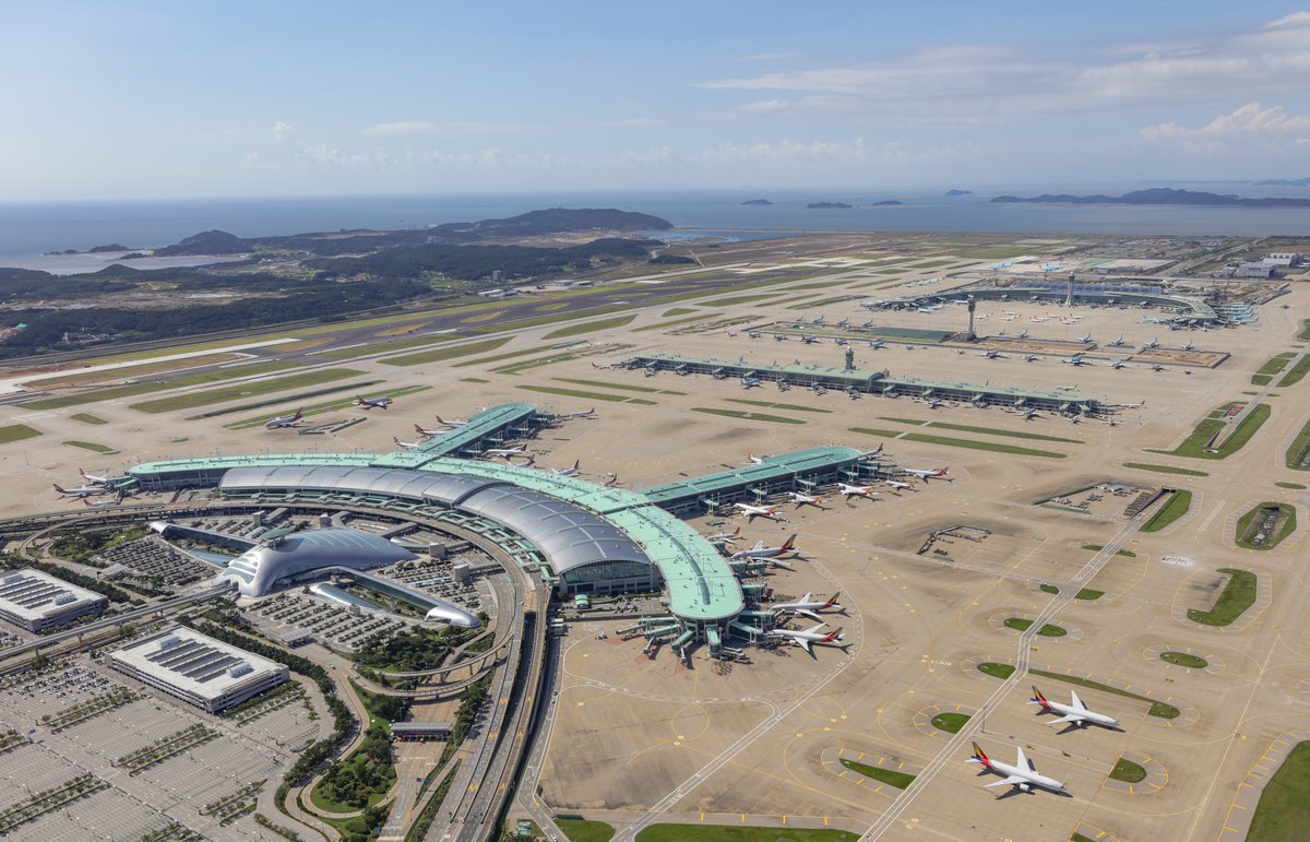 PortPolska_info's tweet photo. Projekt #CPK #SolidarityAirport to perspektywiczna i opลacalna inwestycja. @mhorala @MFIPR_GOV_PL @MI_GOV_PL๐ต๐ฑ i Won Hee-ryong #MOLIT @Korea_land๐ฐ๐ท chcฤ
pogลฤbiฤ wspรณลpracฤ @STH_Poland #STH i #IncheonAirport #IIAC #ICN I @aviation24pl https://t.co/zKxnCJuOh2 https://t.co/abUedZixVG