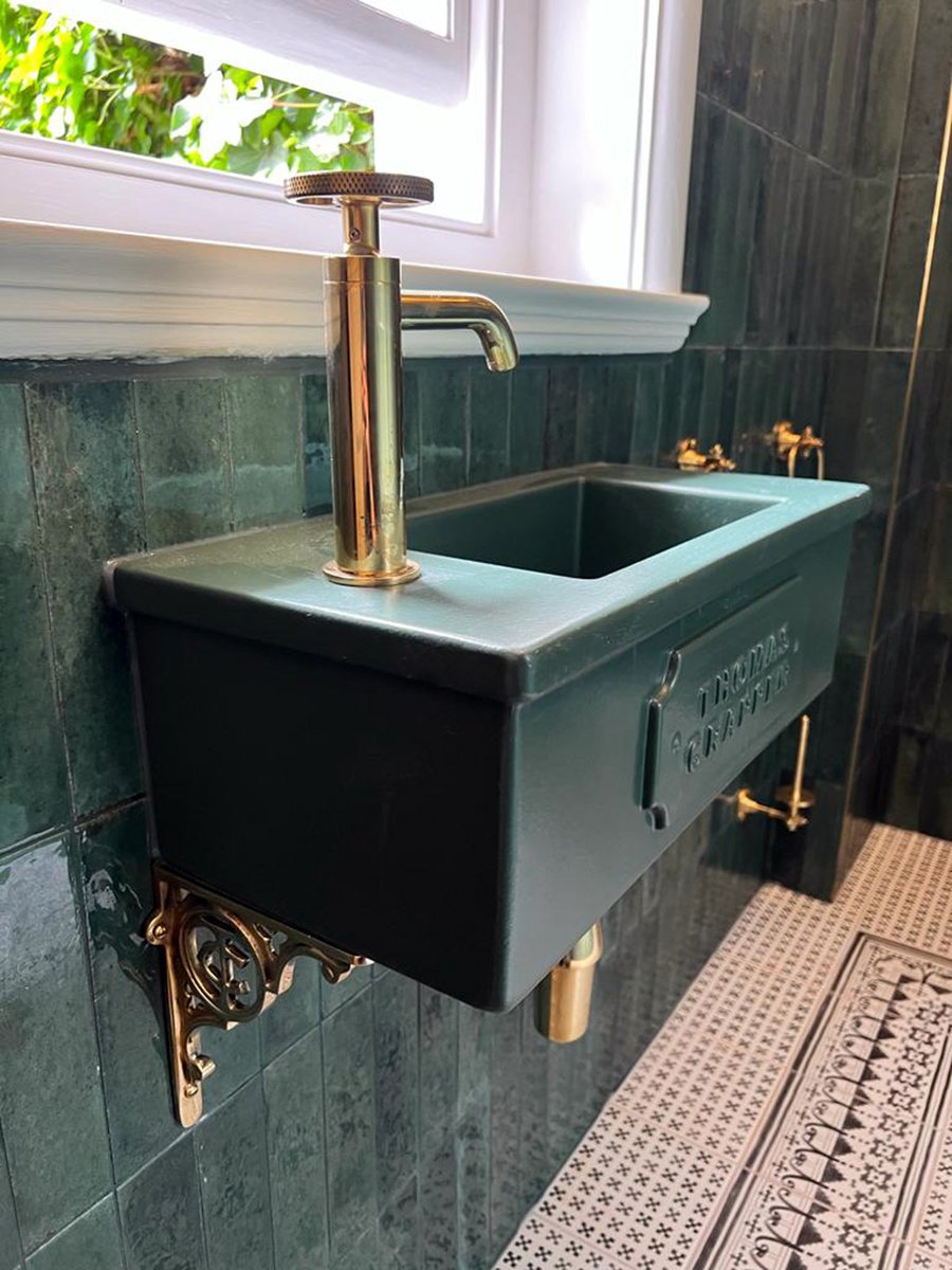 ThomasCrapperCo's tweet photo. Thanks to Grace and Favour for sharing this recent cloakroom project.
Showing how effective 3D design software is when trying out new design concepts alongside the completed install.
#clientinstall #designers #design #bathroominspo #thecrapperdifference #thomascrapper https://t.co/OAepHyxqT1