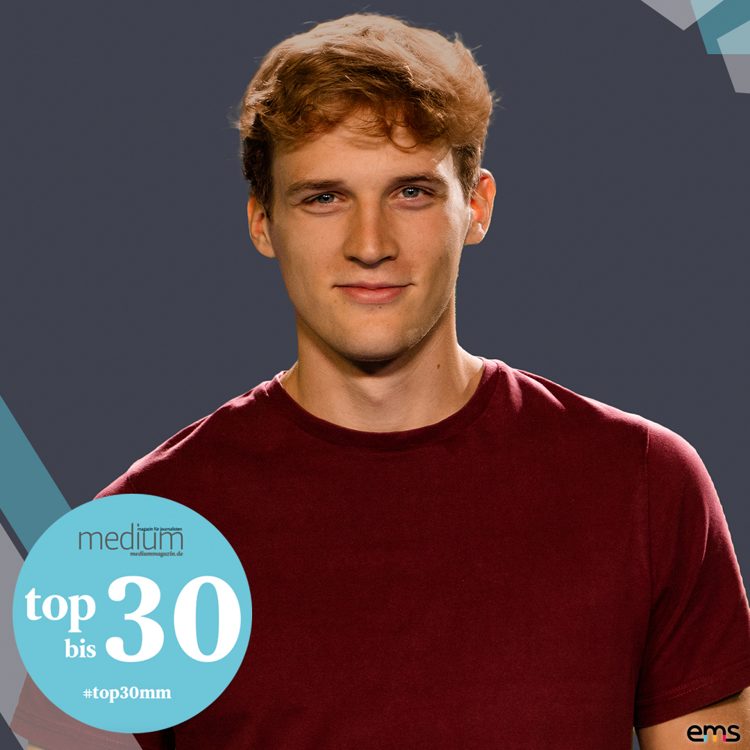 emsMedienschule's tweet photo. Wir freuen uns und gratulieren doppelt: #ems13-Volo @FabiGrieger und Absolvent @Nils_hgm (#ems12) sind Teil der #top30mm 2022! 🥳Mega🤩@mediummagazin https://t.co/ukjhIfvbwM