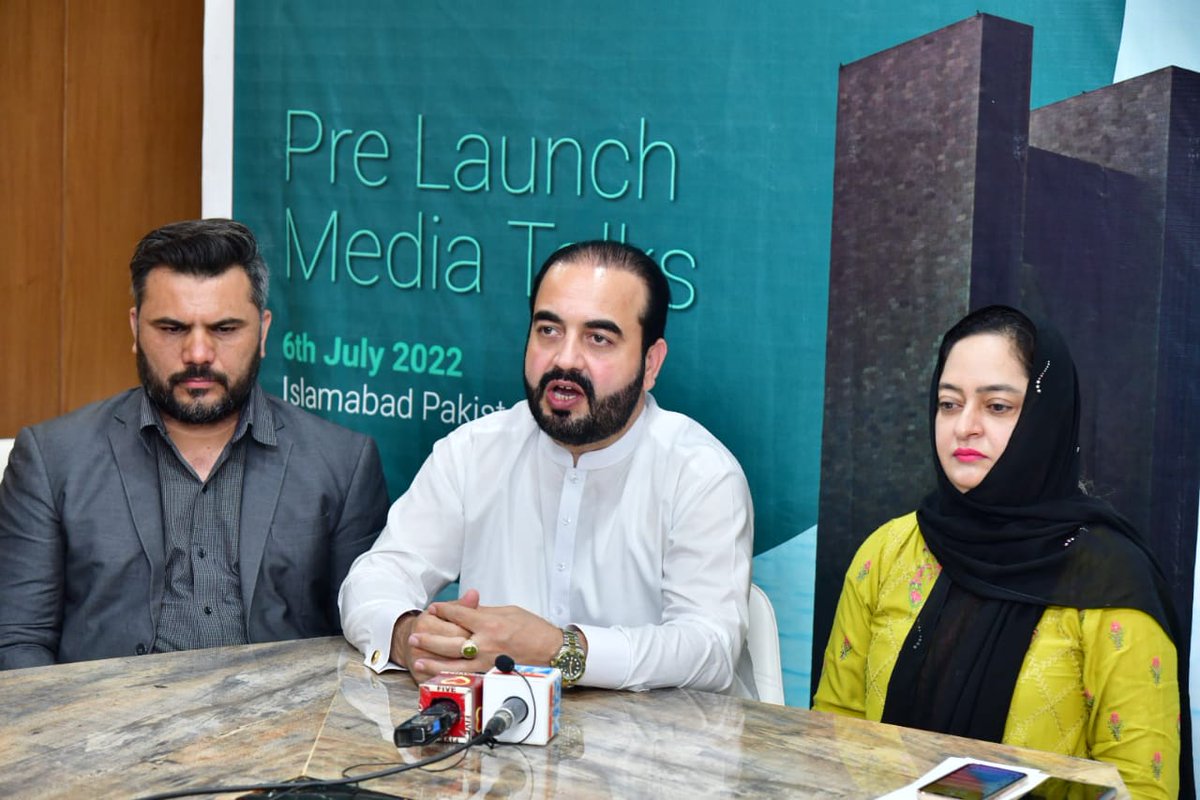 Asian_Telegraph's tweet photo. An exclusive Media Talk organised by @RealEstateClub & #PIPEX to share details of Intl Exhibition of PIPEX( Pakistan International Property Exhibition ) planning to be organised in Exhibition Center of #Bahrain in Center of #RealEstate Head Office.
@LandsExp @AmnaAwanAMGroup https://t.co/z7B3NlZQox
