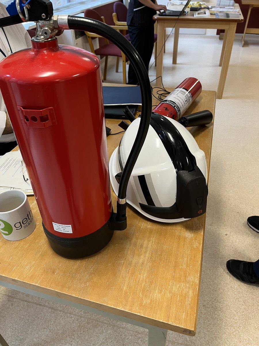 CazMackenzie's tweet photo. @EKHUFT WHH hub is open - pop down and see our safeguarding team and fire awareness today - a great way to network / refresh/ learn https://t.co/QKb2P38Hwo