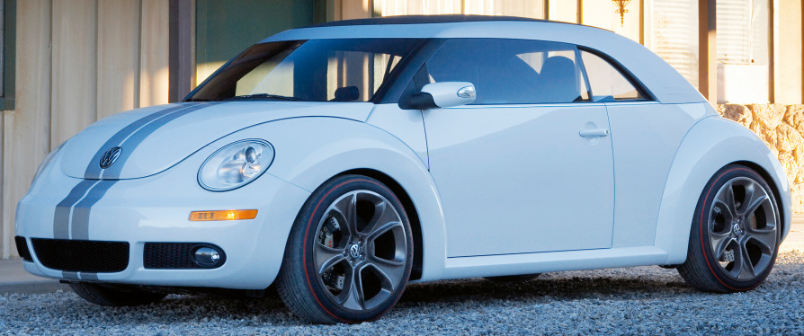 UltimativCars's tweet photo. @ToniqLtd As soon as, I find the sketches again, I'll post them, but I can tell you, what it was:
a chopped #VW #NewBeetle (1998-2010) w/ a truck bed.

In fact, it was a mix of the 2005 #Volkswagen #Beetle #Ragster &amp; 1997 #Peugeot 806 #Runabout, in front of my self-sketched "summer villa". https://t.co/MtcndGMSbO