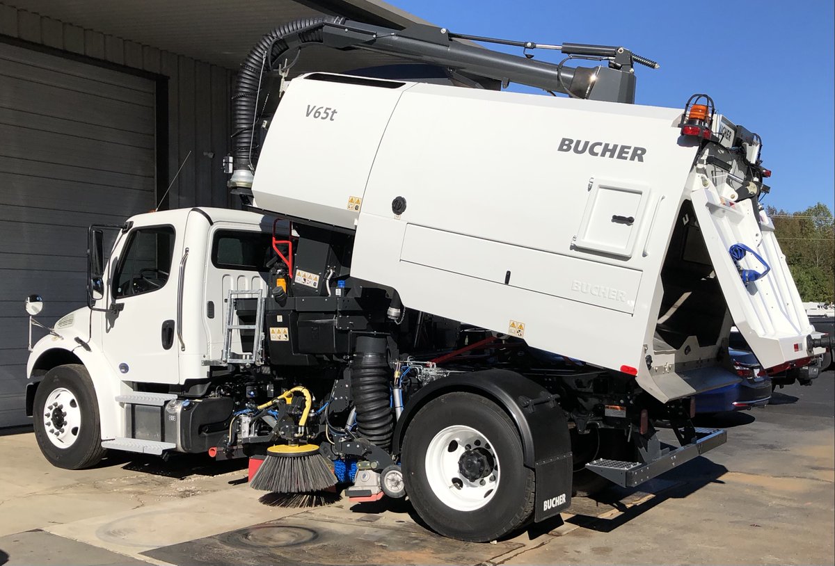 Bucher_BMNA's tweet image. We want to be your trusted advisor as you research and begin your street sweeper search.
Here's your FREE industry report: bmna.info/5ThingsSweepers

#EndlessSweepingSolutions #FirstPassSweeping #BucherMunicipal #DrivenByBetter #IndustryReport