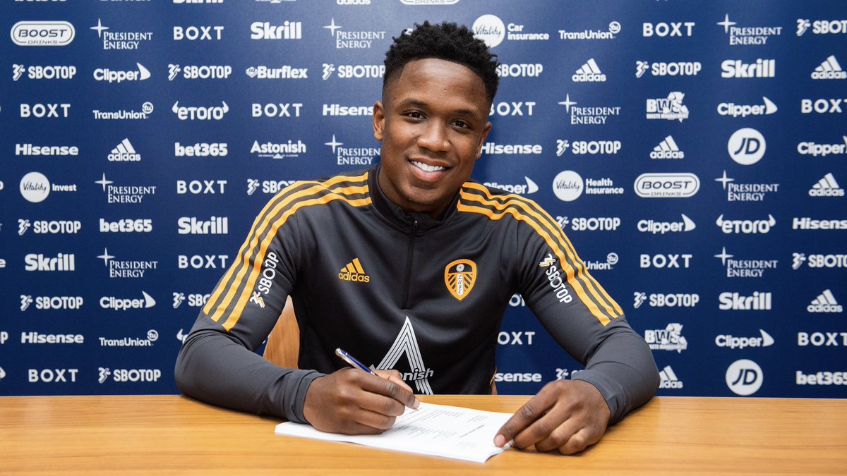 FabrizioRomano's tweet photo. Official, confirmed. Luís Sinisterra joins Leeds United on permanent deal from Feyenoord for €25m fee plus add-ons. 🇨🇴🤝 #LUFC

Contract signed, club statement confirms - understand there’s also a sell on clause included in the deal. https://t.co/TPBHAZej8A