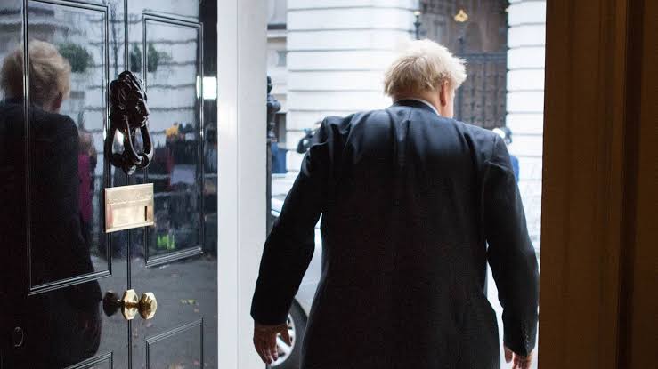 RayMJ17's tweet photo. ⚠️Folks, we're hiring!
#borxit has happened. Applications are welcome. Interview schedule to be announced soon.
#BorisJohnson https://t.co/fCqxwSOmfg