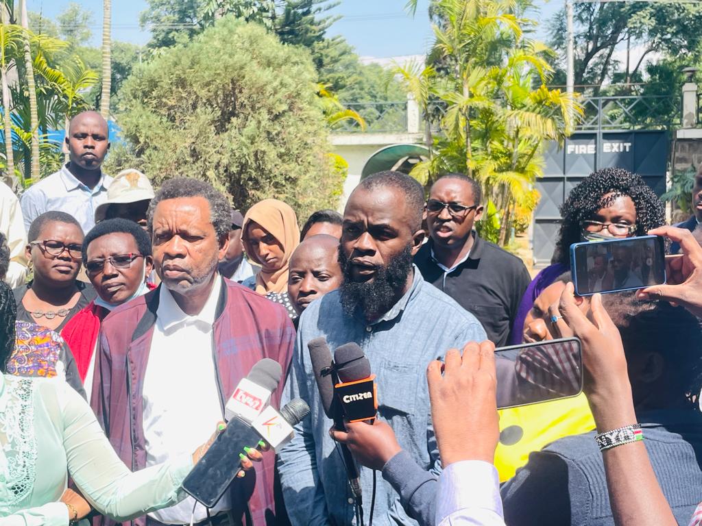Mosesnoah254's tweet photo. Youths are the future, we are glad to be among those who participated in identifying the gaps in the Presidential manifestos #Azimio #Kenyakwanza.
#environmetAsk2022
@WWF_Kenya @Lanablanetwork @Necsakenya @SEAFKenya @omenyi_brian @waluwande https://t.co/Q7wKkumw34