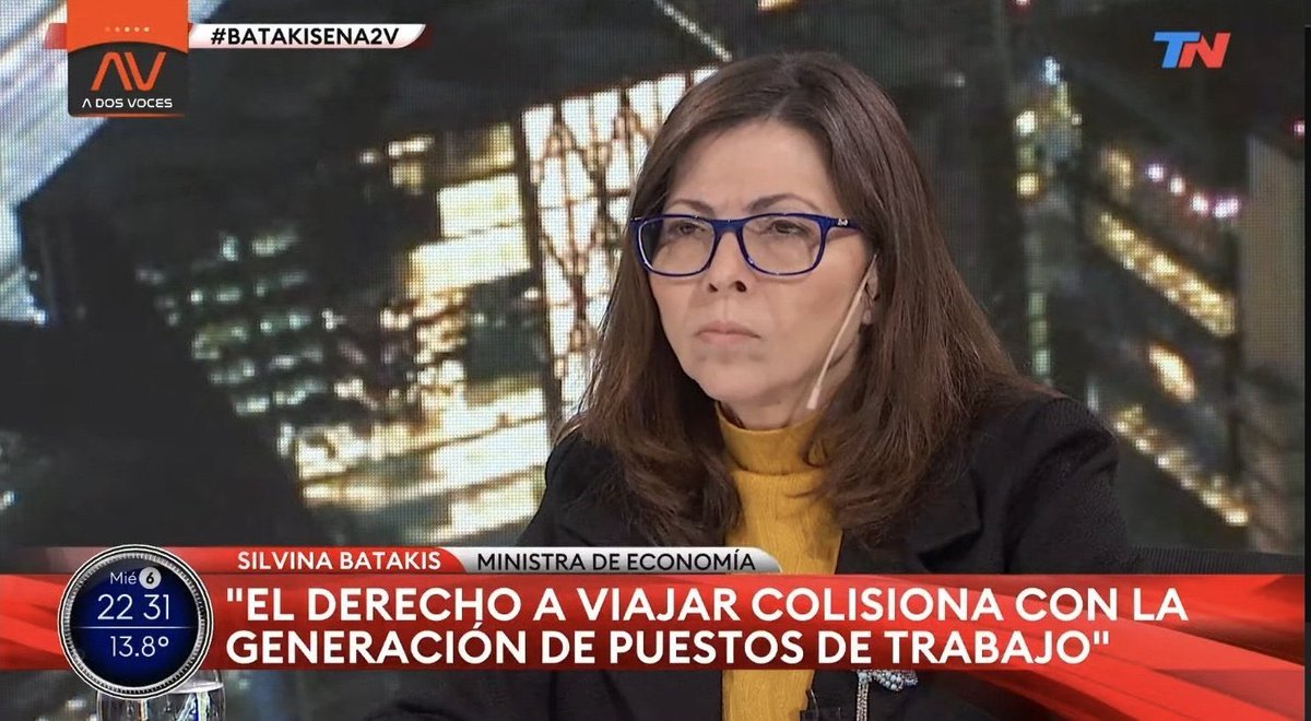 MiltonFriedom5's tweet photo. Soltero, trabajás todo el año como un pelotudo para irte 10 días a Buzios pero no podés porque los dólares los necesita Batakis para darle 7 planes a la Yamila que a los 30 ya es abuela. https://t.co/e4JQfPQWO3
