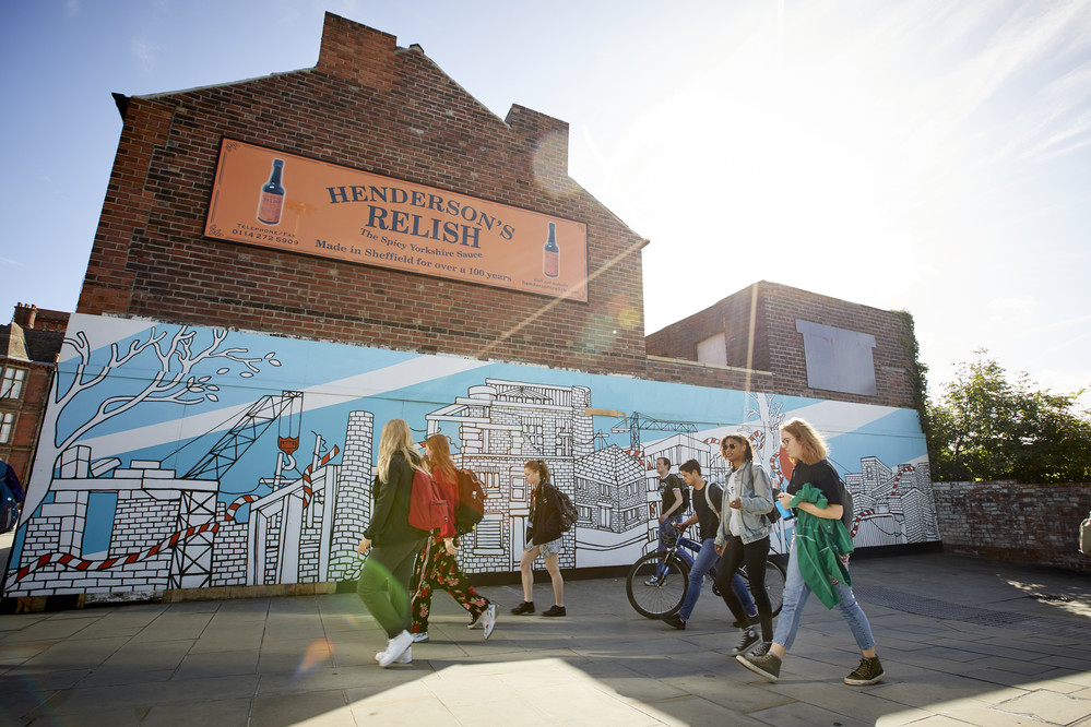 Maker_Futures's tweet photo. Why not try out our #SheffieldAdventure with @CreateSheff. Make your own #Sheffield cityscape and earn Children's University credits too! 👉📦✂️🎨https://t.co/N2apIEmVnN #makerfutures #jopeel @EducationSheff @SheffieldCU https://t.co/uPDv2HjW8m