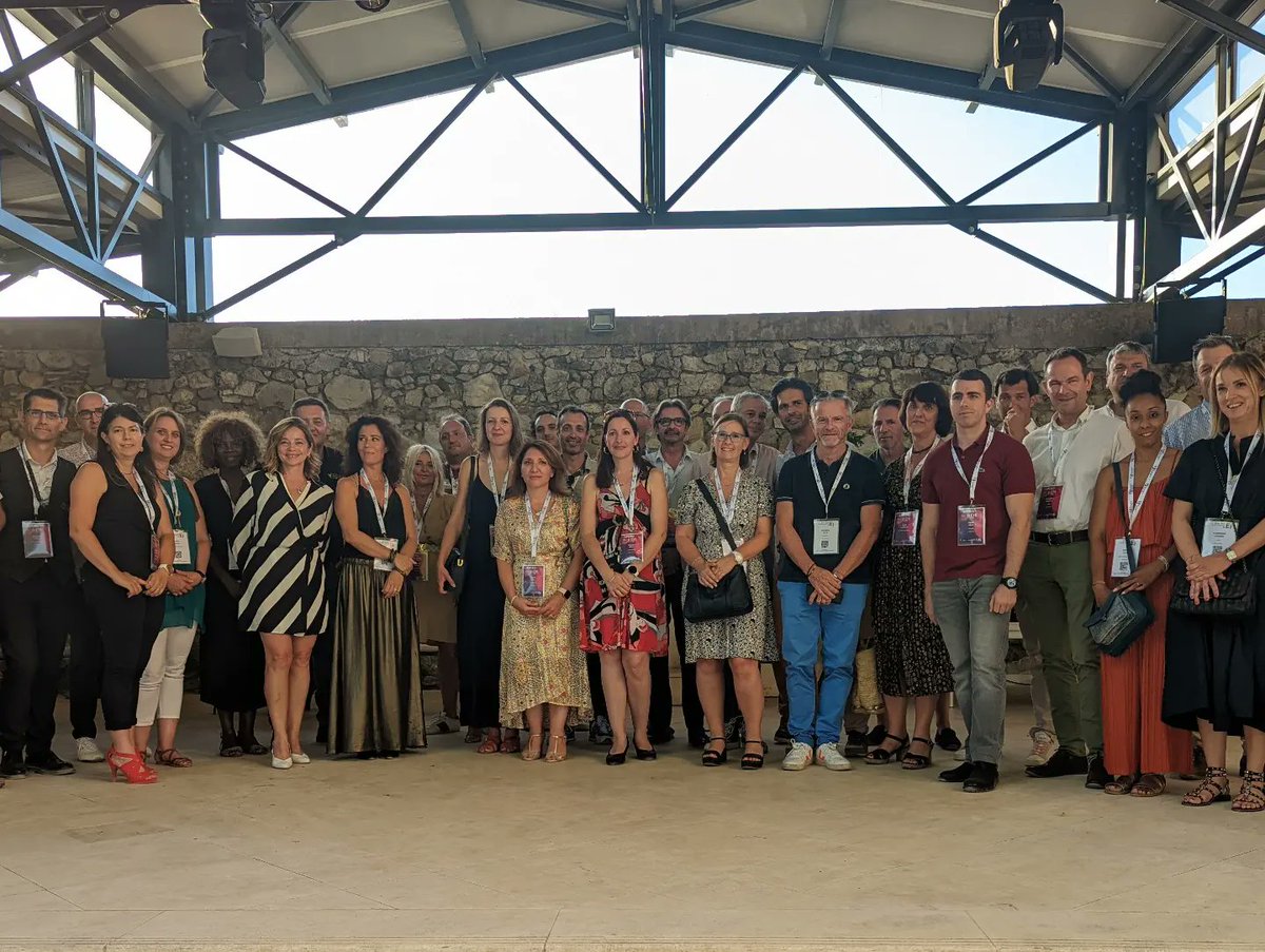 📸 Retour en images sur l'apéro d'été de l'Upe 13 Est Métropole. ☀️ C'était mardi soir au château de la Roque Forcade à Peypin. +de photos et d'infos, par ici >linkedin.com/posts/union-po…