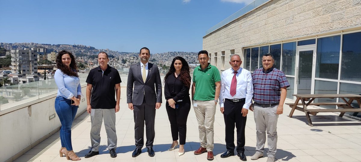 BahrainAmbIsr's tweet photo. The north of #Israel is not only beautiful landscapes but also an area with a talented population that is turning this place into an evolving #hitech hub. I was happy to meet the management team and staff of @GalilSoftware and to learn more about the local hi-tech industry! https://t.co/t2TKskieFP