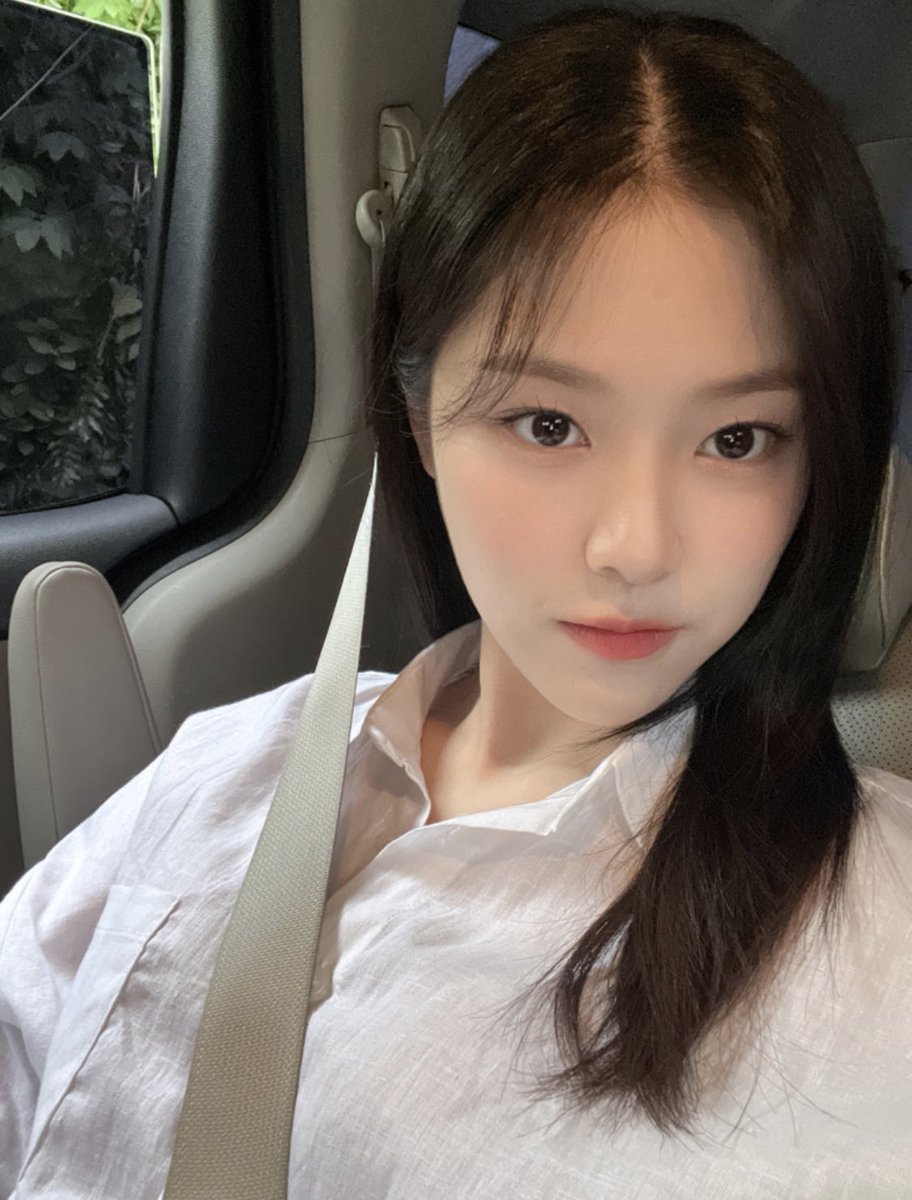 셔츠 입은 김현진 진심 고소해야되..