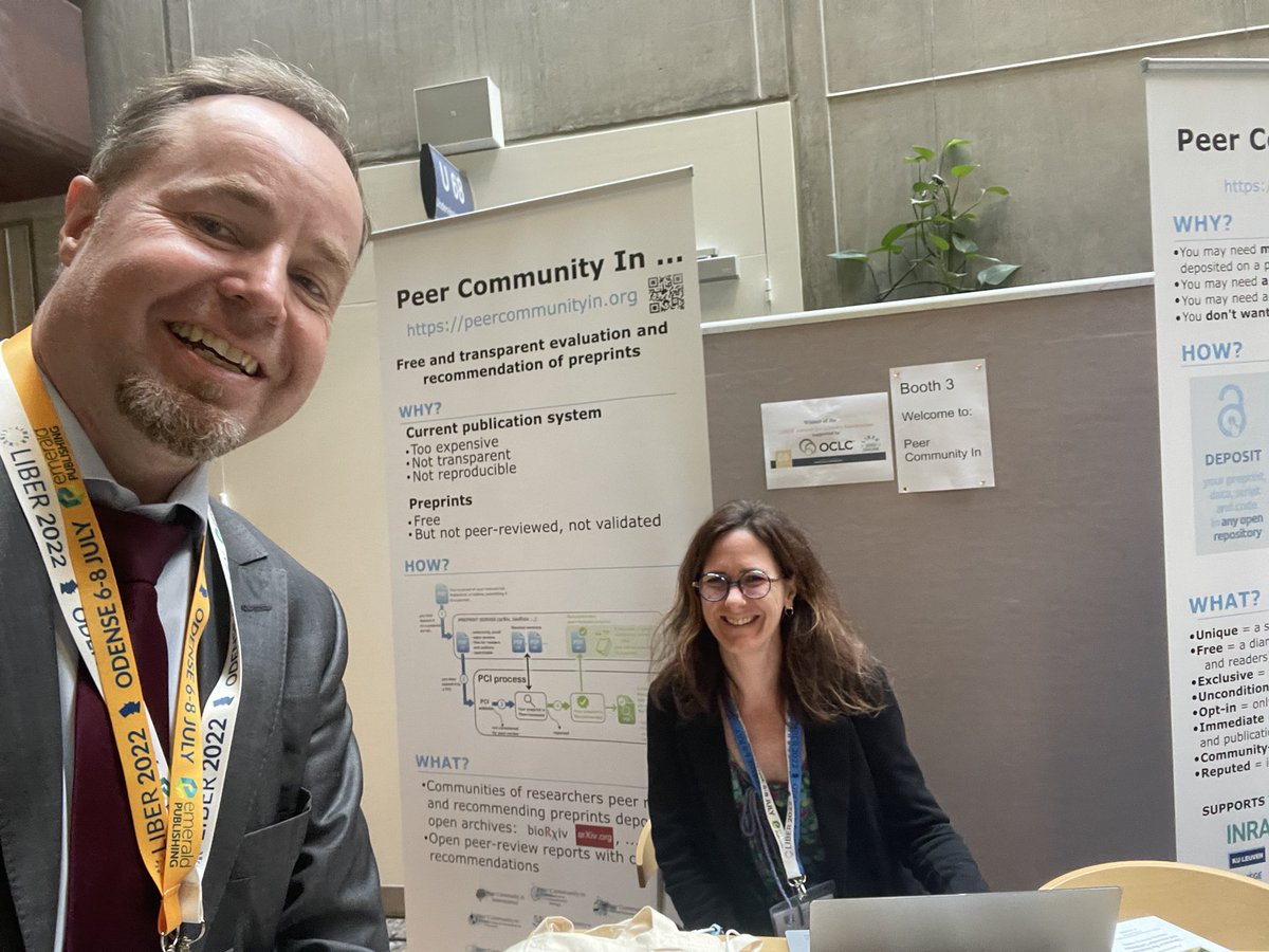 astronerd's tweet photo. Snapshots with the lovely people from the north (of Gydehutten): They’d like you to visit them! 📚😄 @LIBERconference #LIBER2022 #2Odense22 https://t.co/cAE9u63Kws
