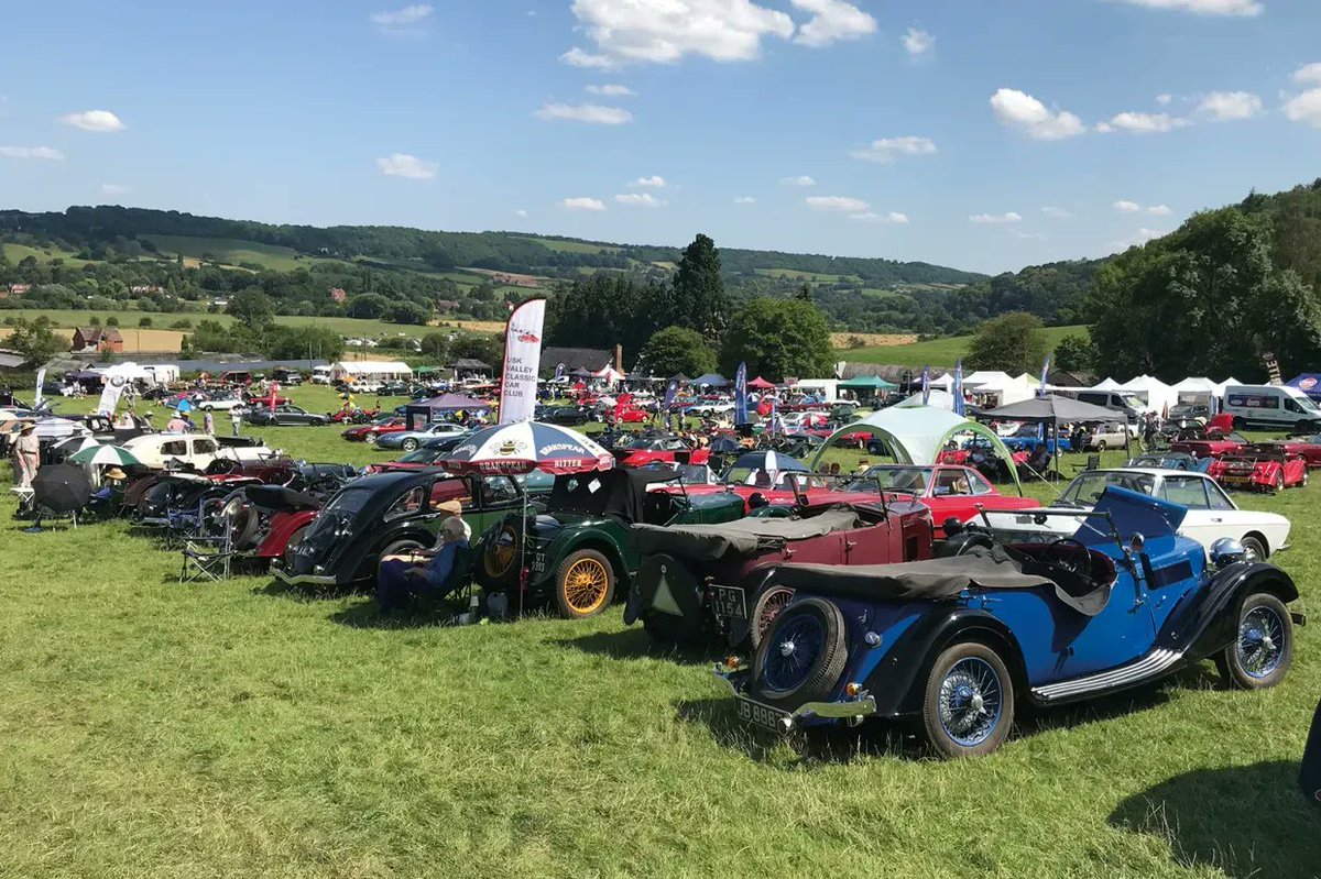 CandSCmagazine's tweet photo. Get 25% off tickets to next weekend’s Classic Nostalgia at @shelsleywalsh: https://t.co/hvMasrscBO. The offer ends tomorrow (8 July)! https://t.co/IO2oKLIbdW