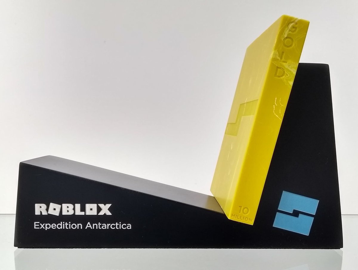 StudioPlayduo's tweet photo. Our first tilt trophy for Expedition Antarctica! Thank you to everyone who has played the game and supported us! We can't thank you enough.🤩 🏆
#roblox #robloxdev #expeditionantarctica https://t.co/1lKJC61pKY