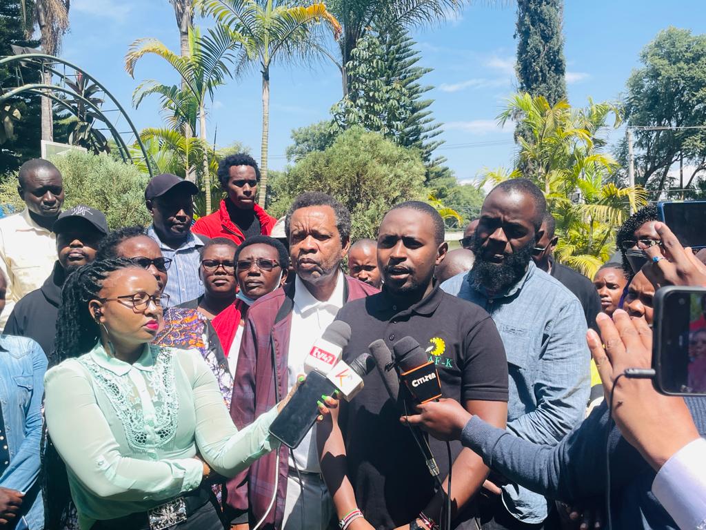 Lanablanetwork's tweet photo. Press conference during Environment and Natural Resources CSOs meeting on reviewing the manifestos by the presidential candidates. #environmentAsk2022 @WWF_Kenya @Necsakenya @SEAFKenya @waluwande https://t.co/UIHb0tCF8d