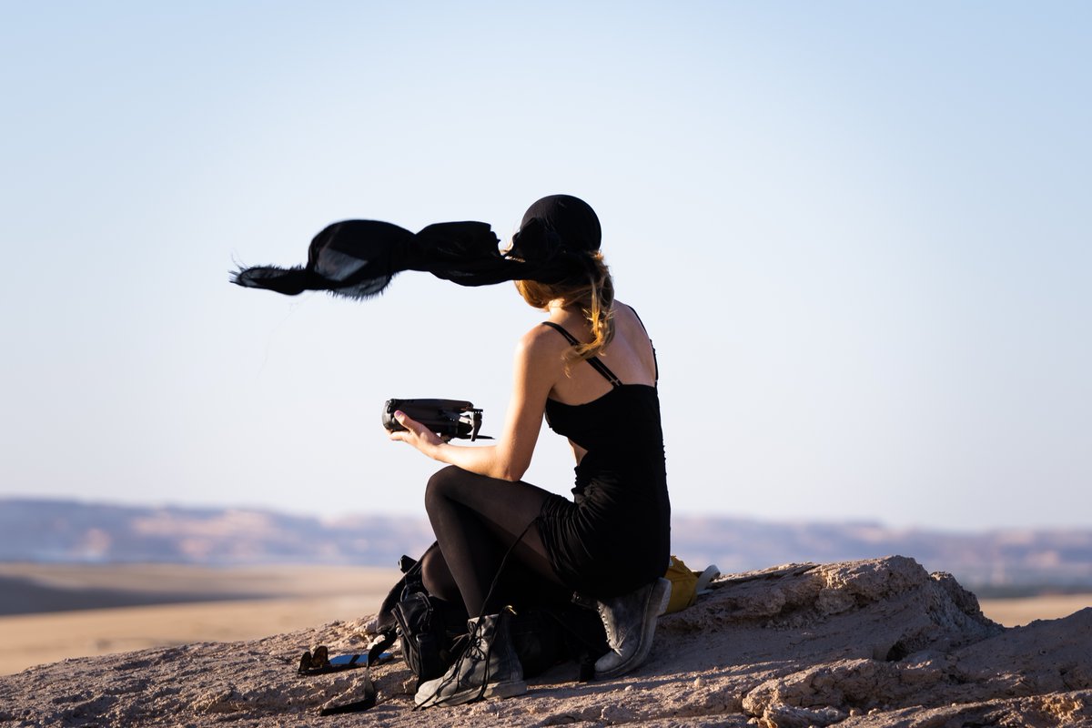 Earth’s Wonders Captured by Drone. This contemporary art event reveals how <a href="/abstractaerials/">Abstract Aerial Art</a> and Islay Joy plan expeditions and make a living for icons like Getty Images through photography with tips and tricks for taking images with a drone. #dronephotography #fifeexhibition