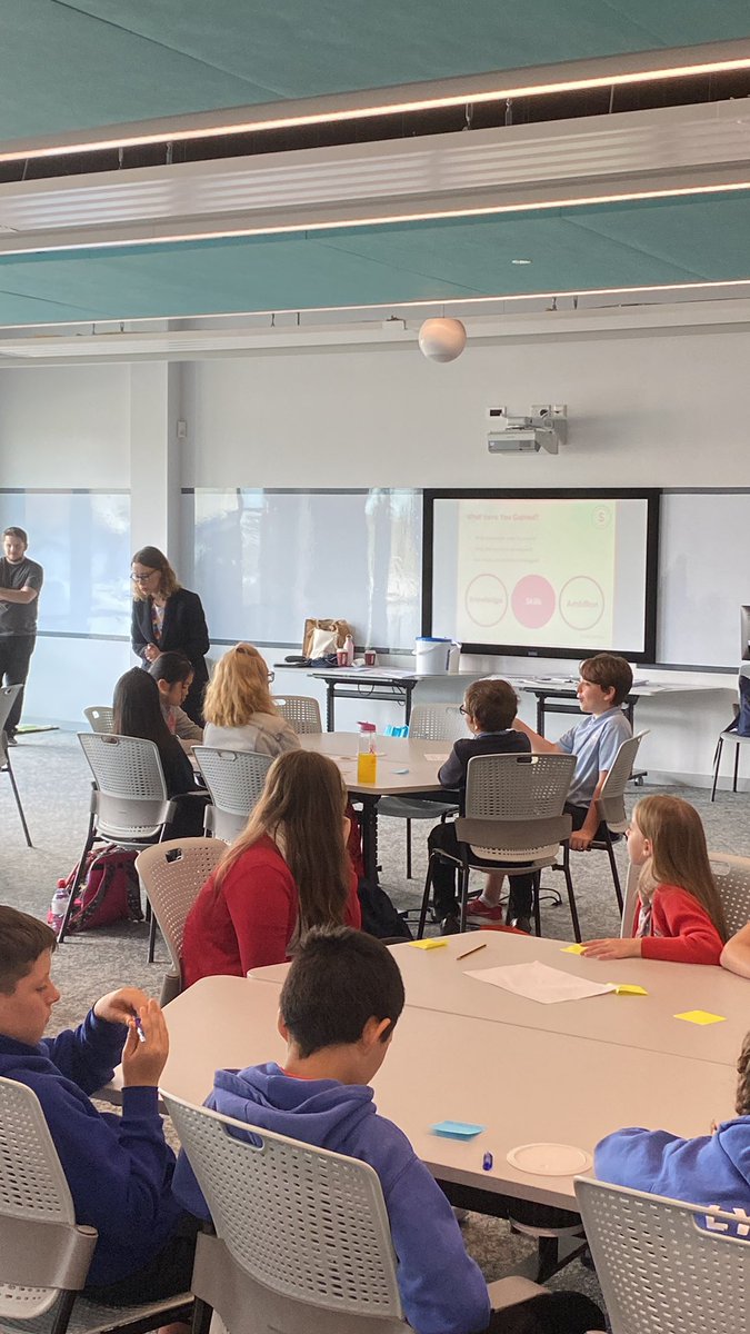 GregScannell07's tweet photo. Nia Oatley from @BrilliantClub leading the welcome & reflection session before @YGTredegarCS @YGCwmRhondda @IDS_mat @IDS3to18 @PrimaryWhite @Phip_Primary @fcwpa @UpperRhymney @bawelps pupils get a chance to see and hear more about @UWTSD #TSPGraduation #TSPtrips #JoinTheClub https://t.co/oglZBM4nGF