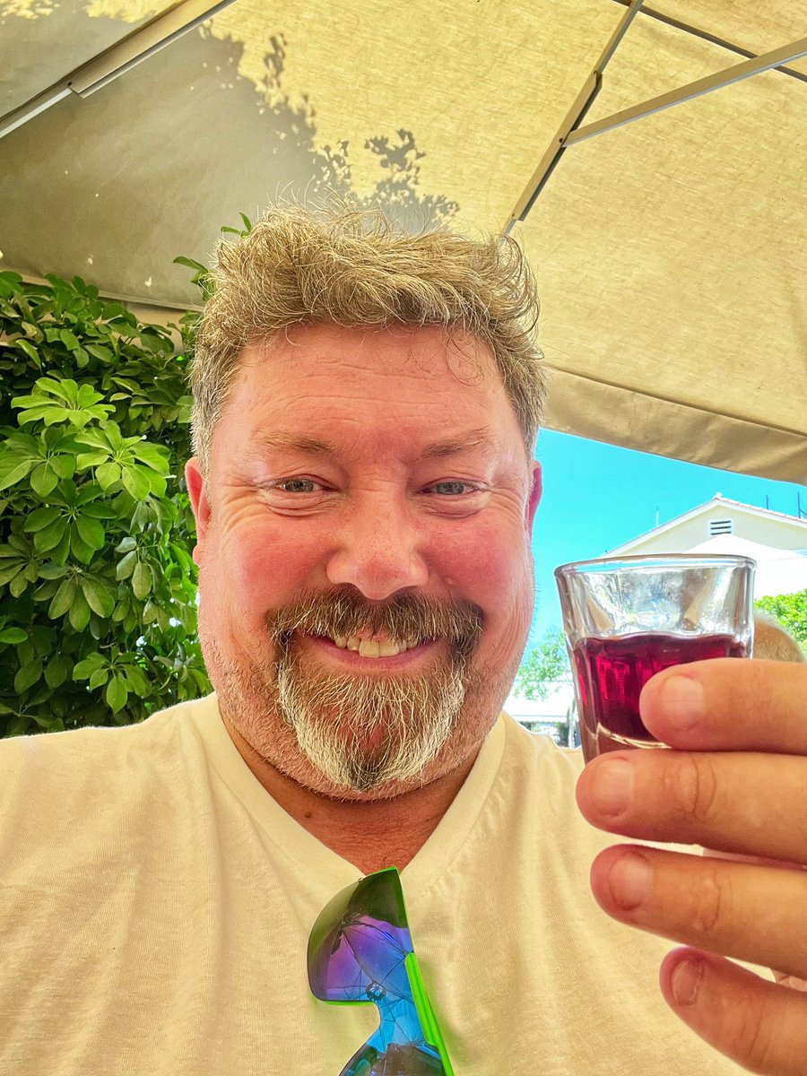 kforfitz_Wayne's tweet photo. A nice 8km walked yesterday on the Greek 🇬🇷 Island of Samos as part of my ONE Challenge 2022 helping to #fundraise for Irish 🇮🇪 #Veterans in need. You have to take the opportunity when they arise 👟👟💪🫡.

The local sangria helped🍷

Sign up here: https://t.co/wz1eutvCFm https://t.co/D7EgpHgRuU