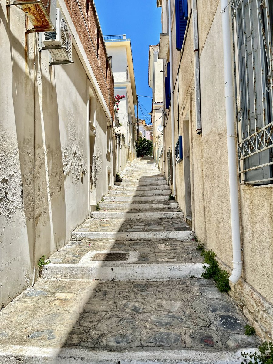 kforfitz_Wayne's tweet photo. A nice 8km walked yesterday on the Greek 🇬🇷 Island of Samos as part of my ONE Challenge 2022 helping to #fundraise for Irish 🇮🇪 #Veterans in need. You have to take the opportunity when they arise 👟👟💪🫡.

The local sangria helped🍷

Sign up here: https://t.co/wz1eutvCFm https://t.co/D7EgpHgRuU