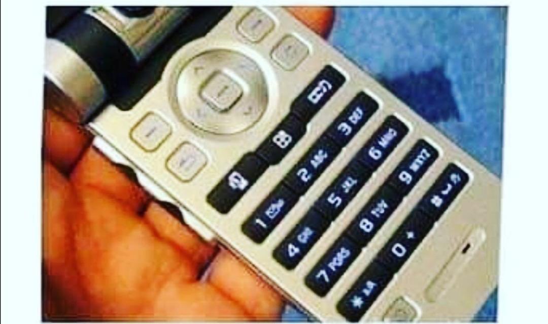 tech_steroid's tweet photo. Legendary Throwback
Caption: Kids of nowadays don't know what technology has done for them
Back in the days, you had to work hard to text.
You need a Z? you better click that 9 button four timesπ
Repost and comment this if you can relate
#naijathrowback #throwbacknaija #TBT https://t.co/lcsOuH3A1t