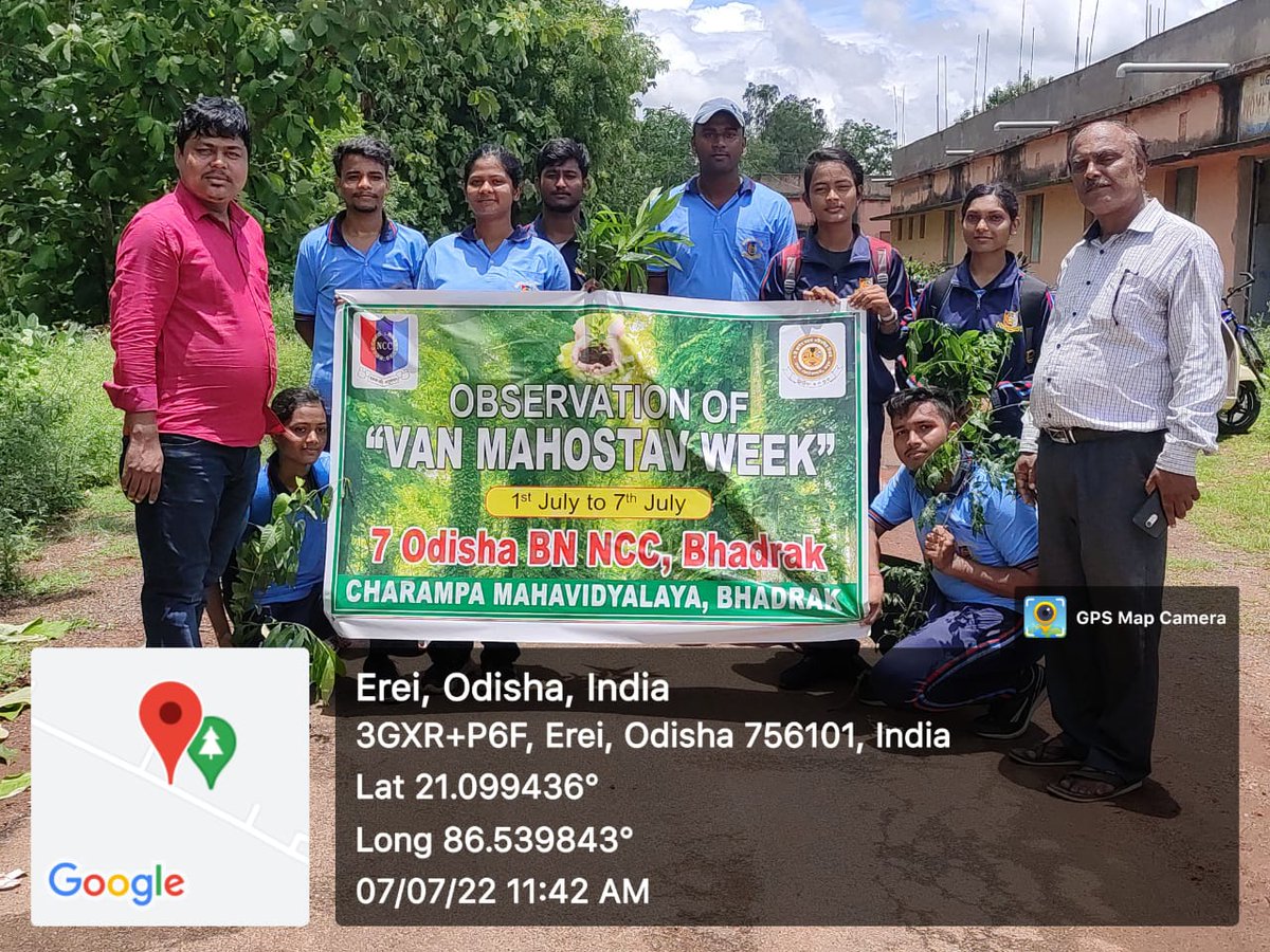 OdishaSeven's tweet photo. #VanMahotsav
#NccCadets

Van Mahotsav week observed by Cdts,ANO and Principal of Charampa College/7(O) Bn NCC at the College premises.

@kalinga_sagar 
@utkalpride 
@SinghKsanta https://t.co/YL2fEoRIvy