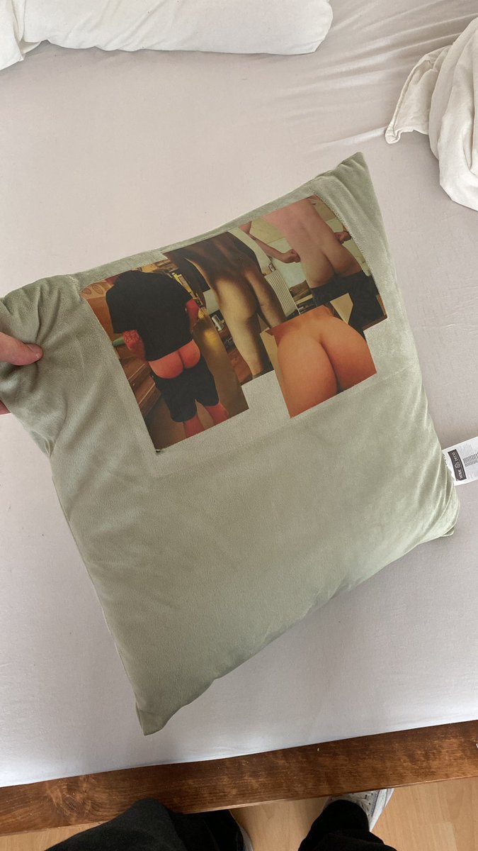 YungVogel's tweet photo. Wenn du mit mir befreundet bist Kriegst du sowas zum Geburtstag https://t.co/7R9US2eu4Y