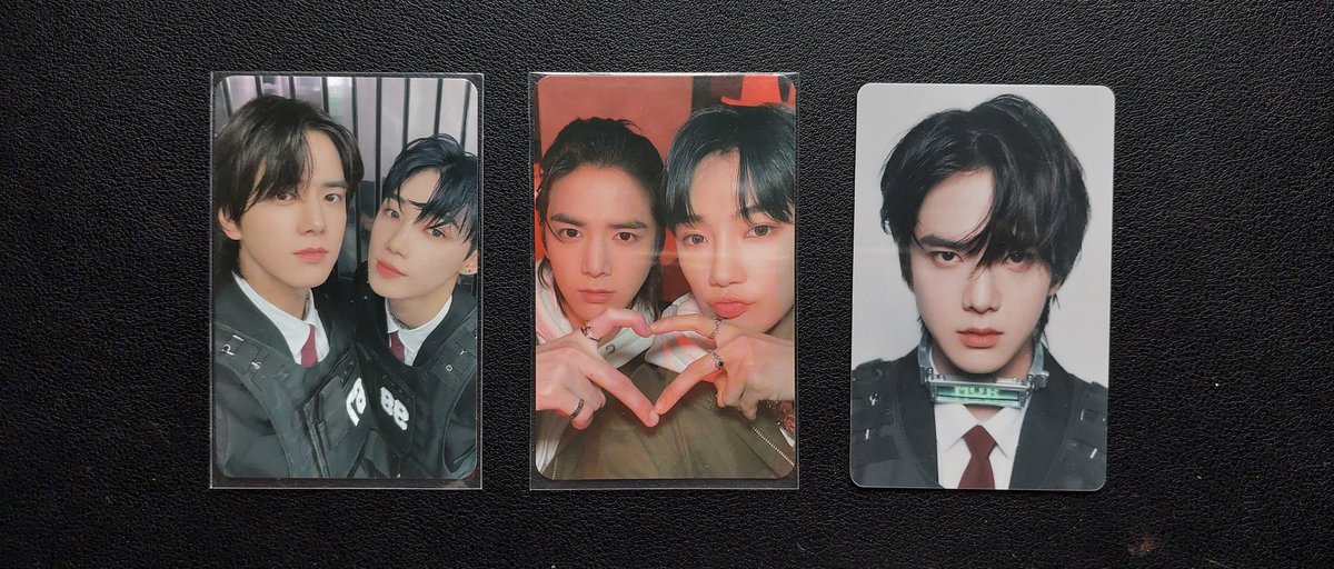 OX1_pia's tweet photo. bbangnyu unit pcs arrived safely! thank you so much @jbjycnvs for the secure packing and for the younghoon id! <333 #fromcnvs https://t.co/nJdpQxwLVz