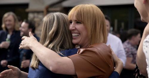 freelancergobin's tweet photo. After two and a half years apart, our team recently reconnected in Beaver Creek, Colorado. From warm welcomes to words of gratitude, here is how we made the most of our time together: 
https://t.co/NiEgVq6Ow8 https://t.co/mHb0XyRPBD