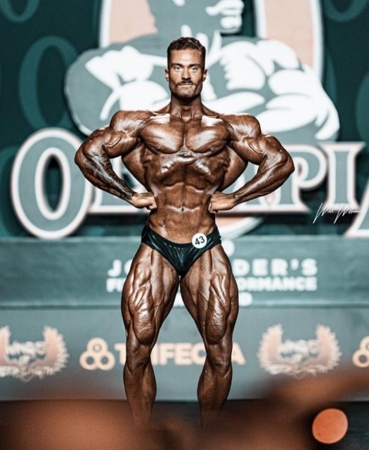 fenzvfx's tweet photo. @PancakeAndPanda @ArtisDagon @alter_alter_alt @Spideraxe30 You cant tell me he is skinny, 6’1, 90kg + i never said body fat correlates to being fat. I only said you can be with 6% bf and not be skinny https://t.co/wn0ifa1au8