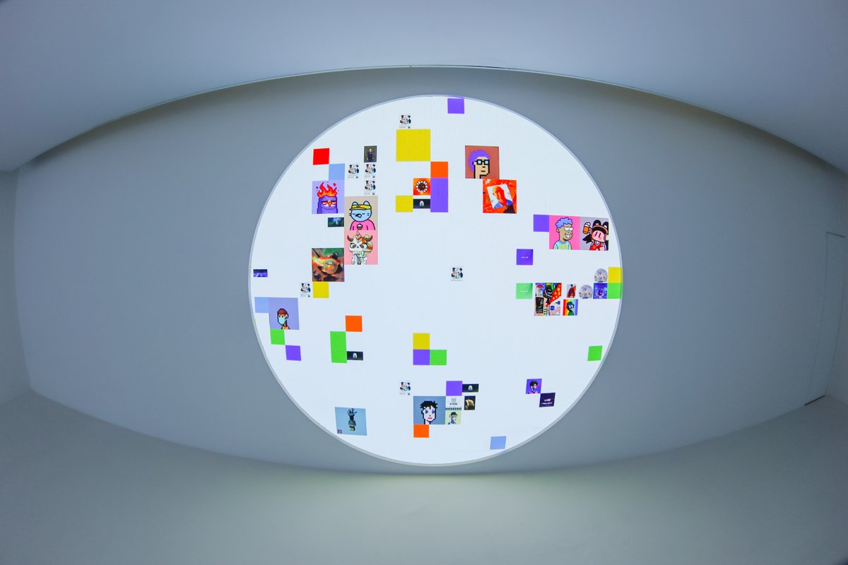 BlockCreateArt's tweet photo. 🪩The theme of this #exhibition is "P01NT Shanghai," and it marks the first time that all #P01NT holders' works have been transferred from the web to offline.
The area exhibits a point, line, square, and triangle screen, showcasing the curatorial behavior of holders in real-time. https://t.co/z4ritJI5lb