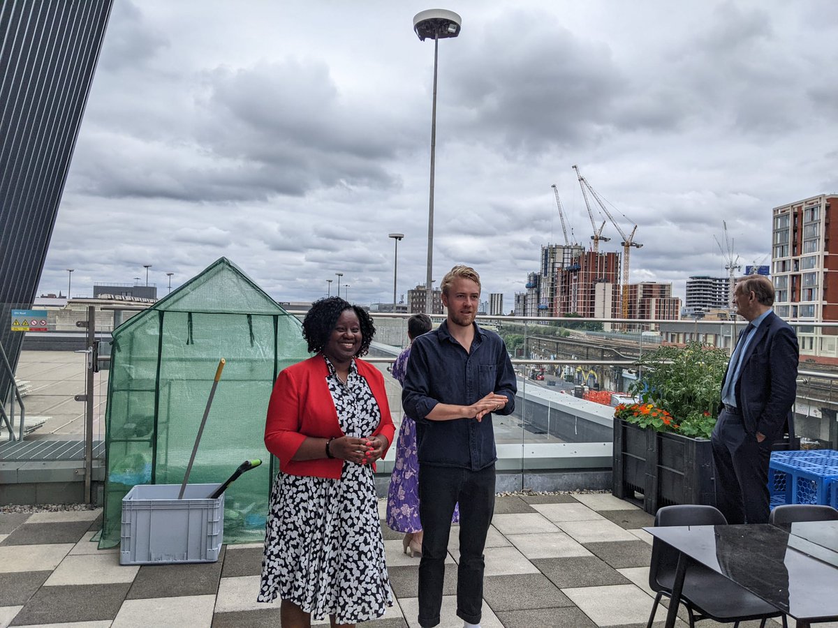It was great to take a break from this hectic morning to visit @mission_kitchen, a co-working kitchen for new and independent food businesses. Mission Kitchen are committed to fostering a diverse community of sustainable businesses with a positive social impact in #Battersea.