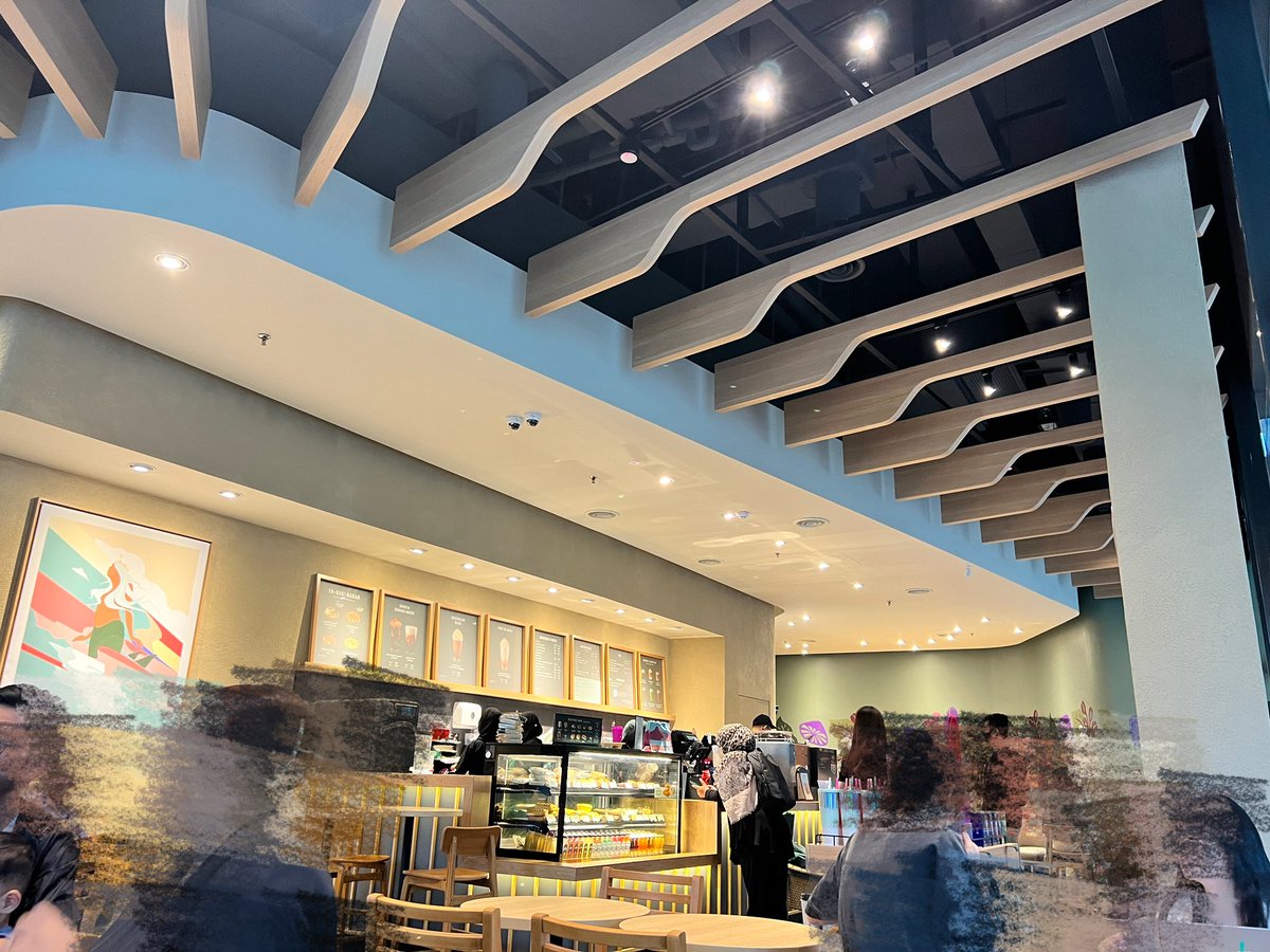 panamama_cha's tweet photo. new open スタバ！✨
マレーシア、スタバの数すごい https://t.co/xf9zVmV19N