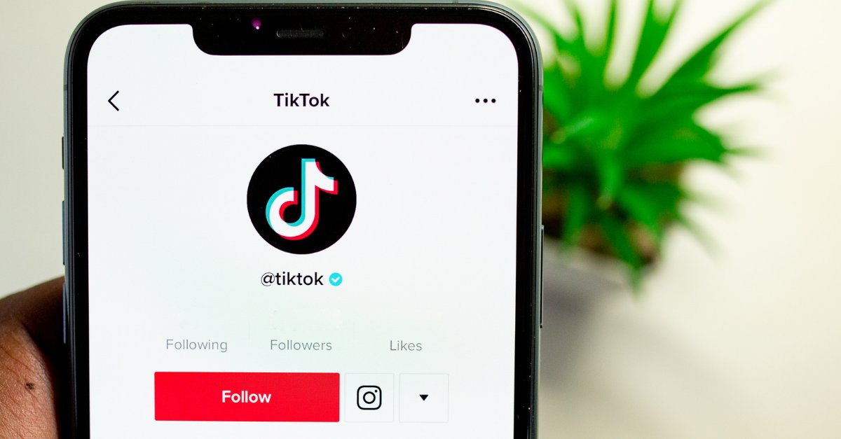 Bei einer Blackout-Challenge auf Tiktok werden Mädchen dazu ermutigt, sich bis zur Ohnmacht zu würgen, dass kostete mehreren Minderjährigen das Leben. In den USA reichten jetzt zwei Familien Klage gegen TikTok ein.