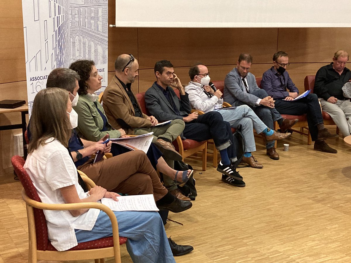 afspinfos's tweet photo. Deuxième partie du #ForumDesRevues au congrès #AFSP2022 sur l’#openaccess : quelles opportunités, quelles menaces, quels positionnements, quelles adaptations ?
Un débat en écho à l’article du dernier numéro du #MagAFSP 

#sciencepolitique #SHS https://t.co/dxDLQb0auO