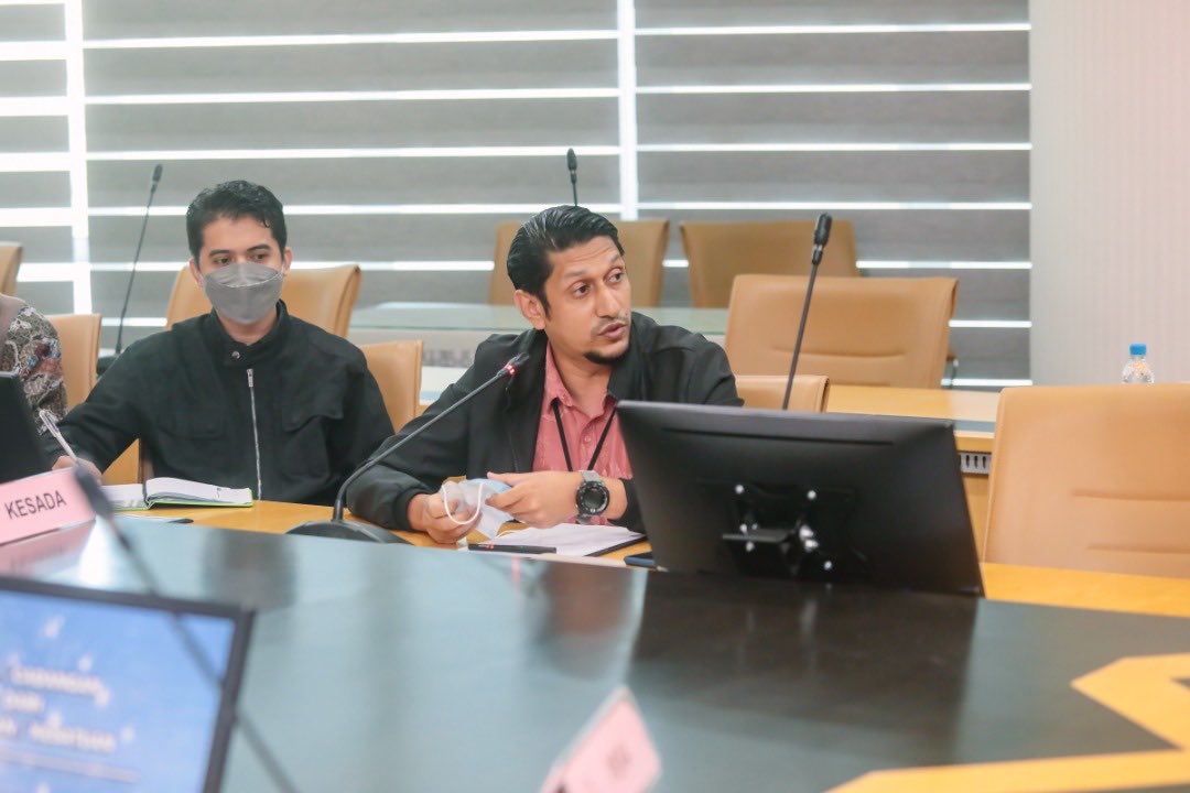 azulitasalim_'s tweet photo. Bersama dalam  Majlis Bersama Jabatan membincang dan mendengar pandangan untuk menambahbaik dan memantapkan LPP agar terus memberi  perkhidmatan terbaik disamping  menitikberatkan kebajikan  semua warga kerja LPP. 💪 https://t.co/EBVzwpIb7w