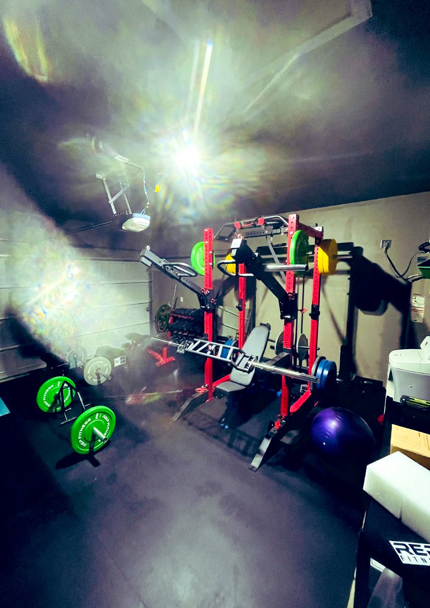 BoostizLife's tweet image. Early morning workouts are a must before I start my day. @RepFitnessEquip Cambered Swiss bar arrived yesterday and had to put it to work today.