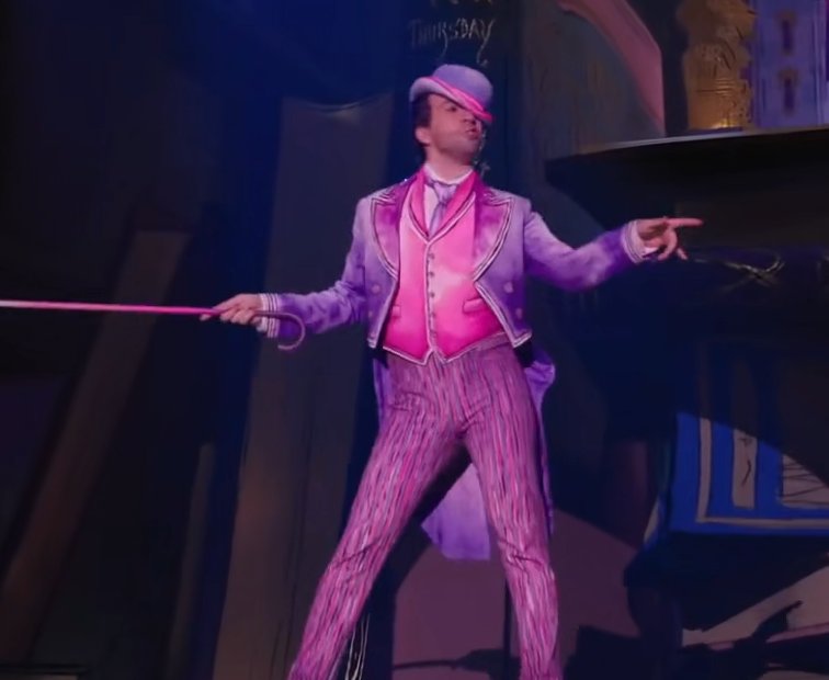 Dana14638077's tweet photo. When I am having a 😒 day, I can go find a video online that brings a smile or watch Lin acting. In almost every role there is always a bit of humor which makes them pure #Linspiration. Needless to say I recommend 200 Cartas, Mary Poppins Returns and His Dark Materials to smile. https://t.co/gHS5hvgBZ6