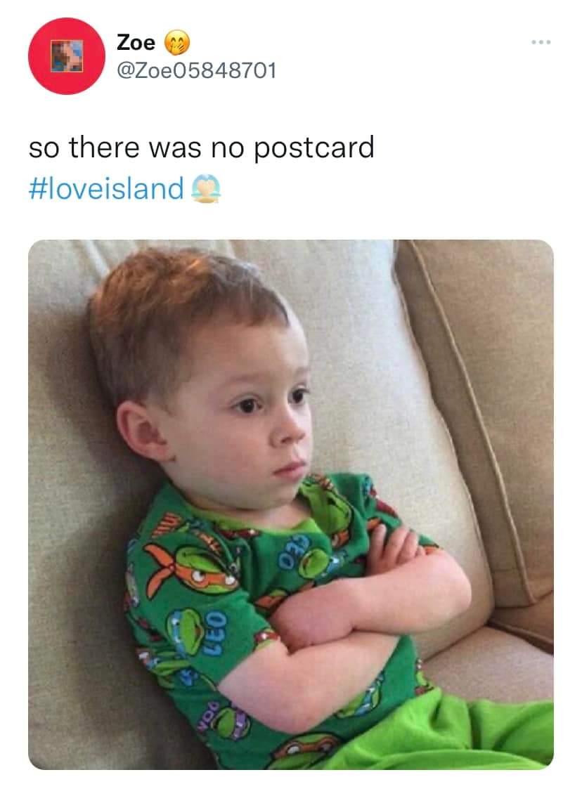 EmilyBaileyx's tweet photo. @LoveIsland Can you explain this one? 🤣🤣

Why no postcard? https://t.co/1yA4EYfRs3